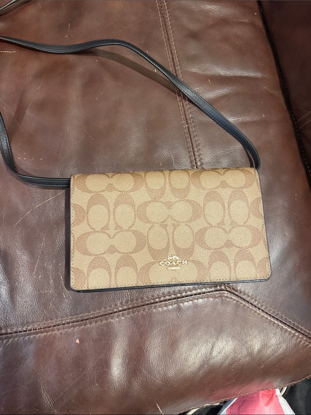 Coach Crossbody Clutch: EUC